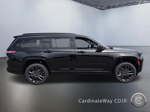 Diamond Black Crystal Pearlcoat 2026 Jeep Grand Cherokee L Limited