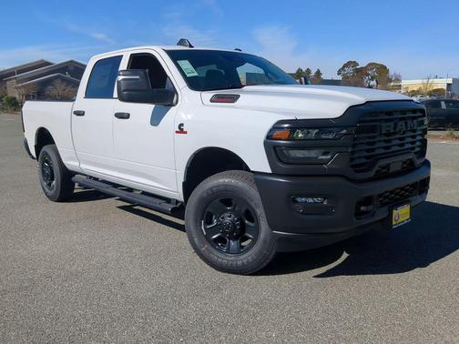 2026 RAM 3500 Tradesman Crew Cab 4x4 6'4' Box