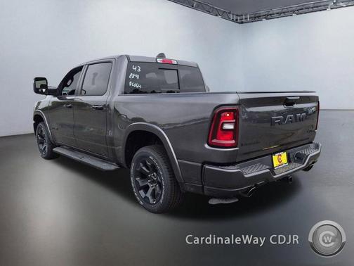 Granite Crystal Metallic Clearcoat 2026 RAM 1500 Big Horn/Lone Star