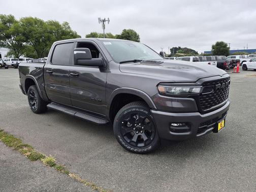 Granite Crystal Metallic Clearcoat 2026 RAM 1500 Big Horn/Lone Star