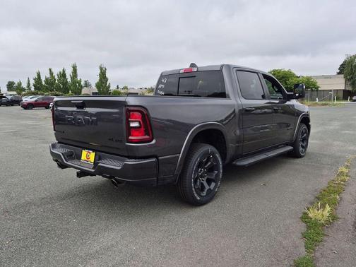 Granite Crystal Metallic Clearcoat 2026 RAM 1500 Big Horn/Lone Star