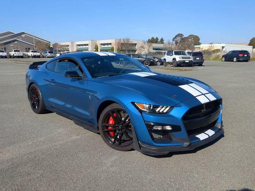 2021 Ford Shelby GT500 Base