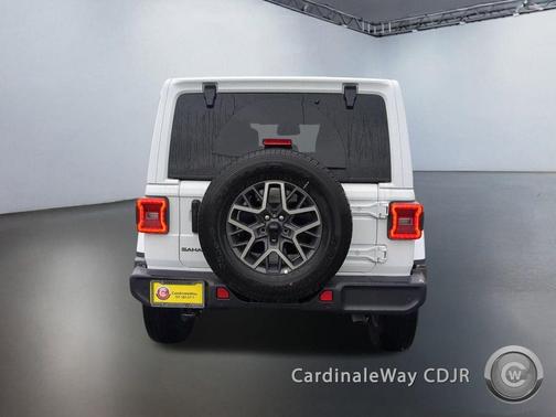 2026 Jeep Wrangler 4-Door Sahara 4x4