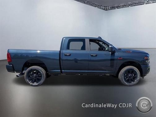 2025 RAM 2500 Big Horn Crew Cab 4x4 6'4' Box