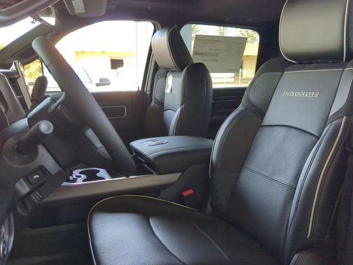 2026 RAM 3500 Laramie Crew Cab 4x4 8' Box