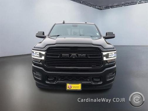 2019 RAM 3500 Laramie Crew Cab 4x2 8' Box