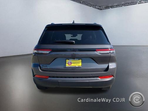 2026 Jeep Grand Cherokee Altitude