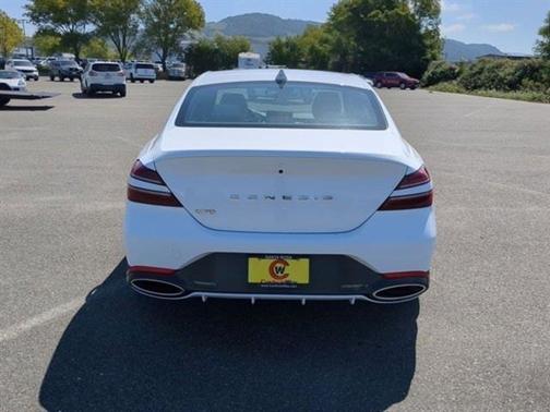 2024 Genesis G70 2.5T RWD