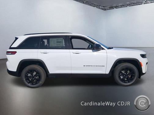 2026 Jeep Grand Cherokee Altitude