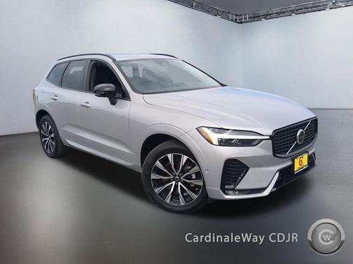 Silver Dawn Metallic 2025 Volvo XC60 B5 Plus