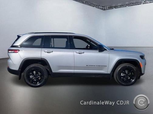 2026 Jeep Grand Cherokee Altitude