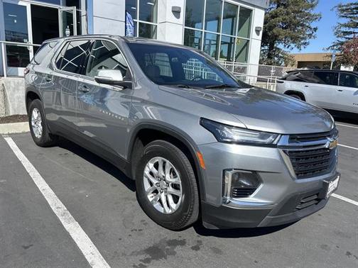 2023 Chevrolet Traverse LS