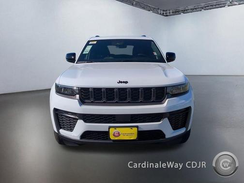 2026 Jeep Grand Cherokee Altitude