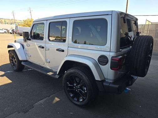 2024 Jeep Wrangler 4xe Sahara