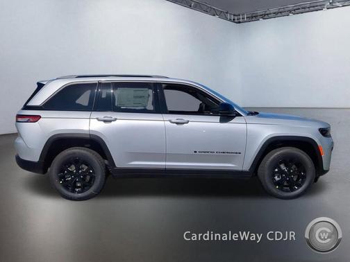 2026 Jeep Grand Cherokee Altitude