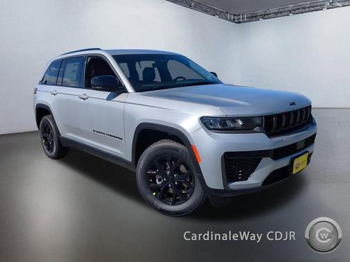 2026 Jeep Grand Cherokee Altitude