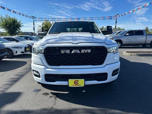 Bright White Clearcoat 2025 RAM 1500 Big Horn/Lone Star