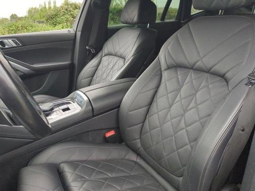2024 BMW X6 xDrive40i