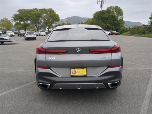 2024 BMW X6 xDrive40i