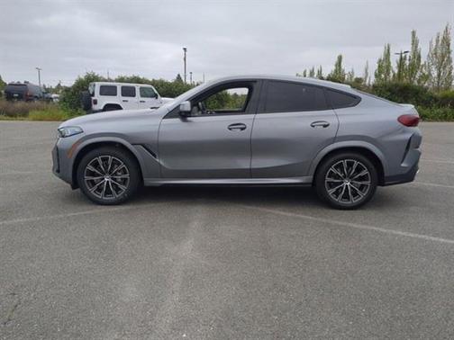 2024 BMW X6 xDrive40i