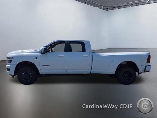 2025 RAM 3500 Laramie Crew Cab 4x4 8' Box