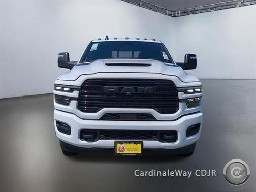 2025 RAM 3500 Laramie Crew Cab 4x4 8' Box