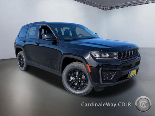 2026 Jeep Grand Cherokee Altitude
