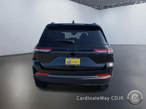 2026 Jeep Grand Cherokee Altitude