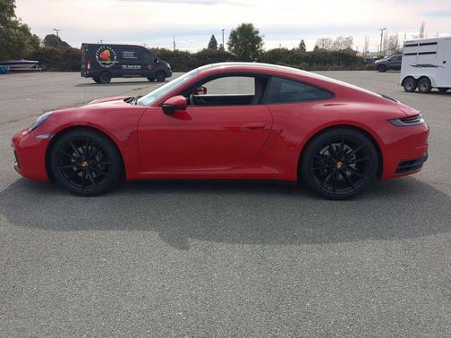 2021 Porsche 911 Carrera 4