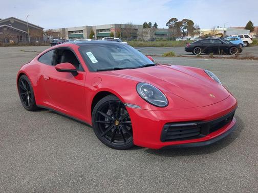 2021 Porsche 911 Carrera 4