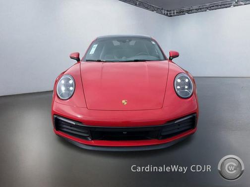 2021 Porsche 911 Carrera 4