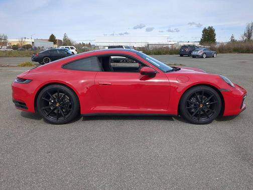 2021 Porsche 911 Carrera 4