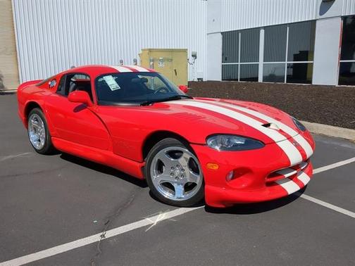 2002 Dodge Viper GTS