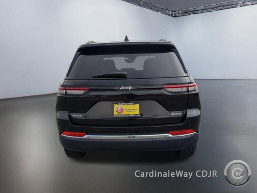 2024 Jeep Grand Cherokee Laredo