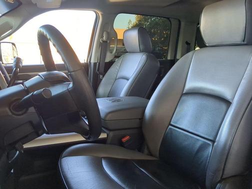 2017 RAM 2500 SLT Crew Cab 4x4 6'4' Box