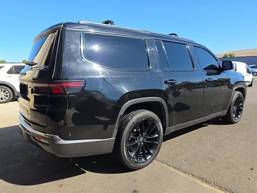 2022 Jeep Wagoneer Series III 4x4