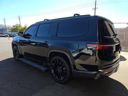 2022 Jeep Wagoneer Series III 4x4