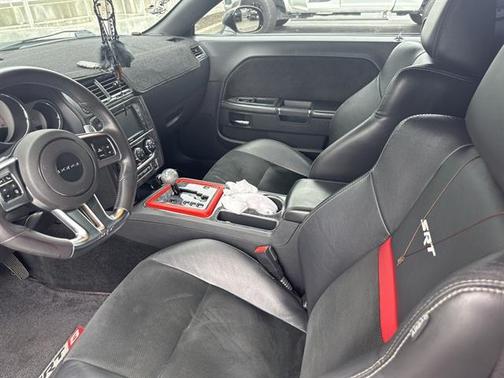 2013 Dodge Challenger SRT8