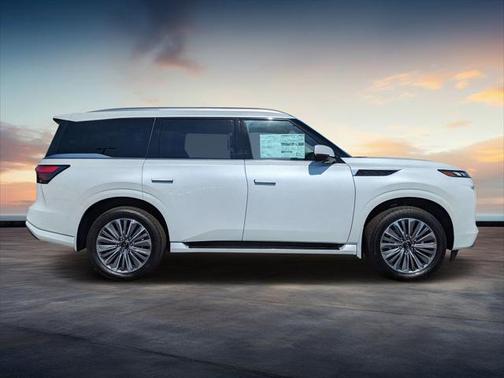 2025 INFINITI QX80 SENSORY AWD