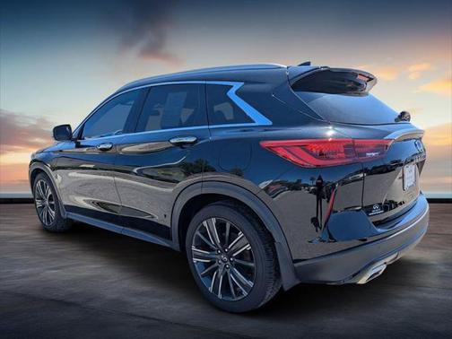 2021 INFINITI QX50 LUXE