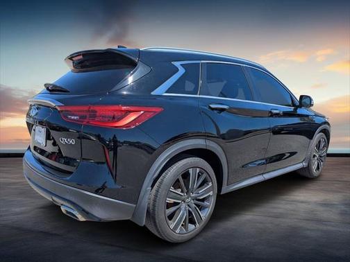 2021 INFINITI QX50 LUXE