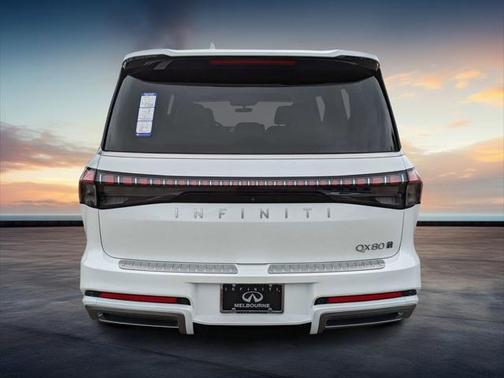 2025 INFINITI QX80 Luxe