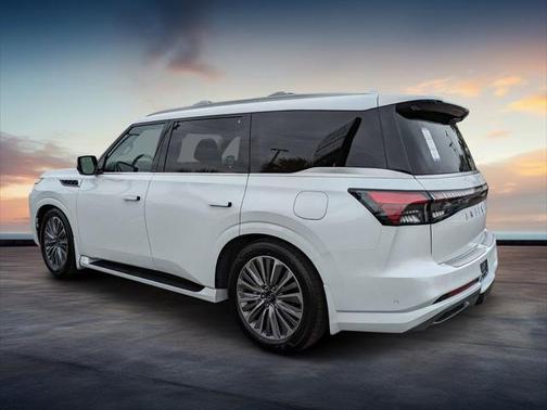 2025 INFINITI QX80 Luxe