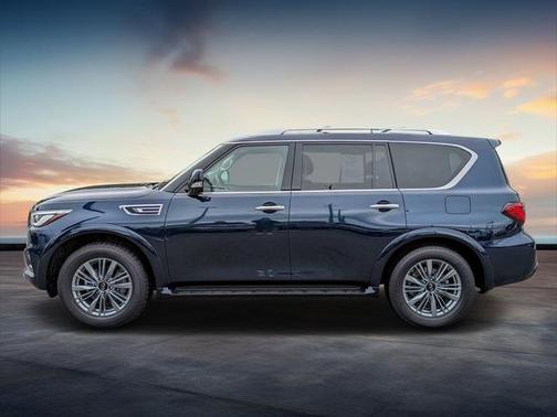 2022 INFINITI QX80 Luxe