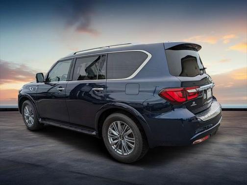 2022 INFINITI QX80 Luxe
