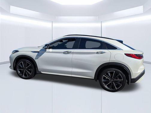 2023 INFINITI QX55 LUXE