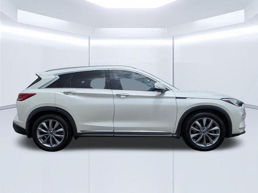 Majestic White 2019 INFINITI QX50 Luxe