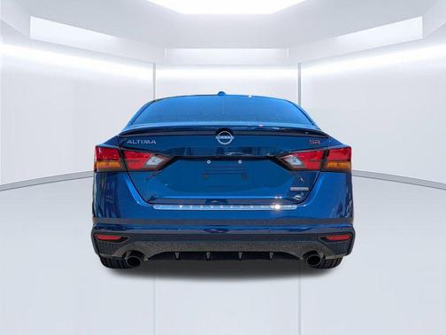 2023 Nissan Altima SR VC-Turbo FWD