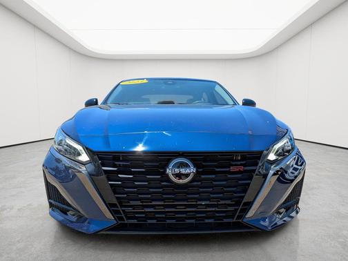 2023 Nissan Altima SR VC-Turbo FWD