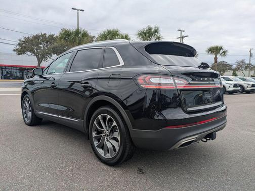 2021 Lincoln Nautilus Reserve